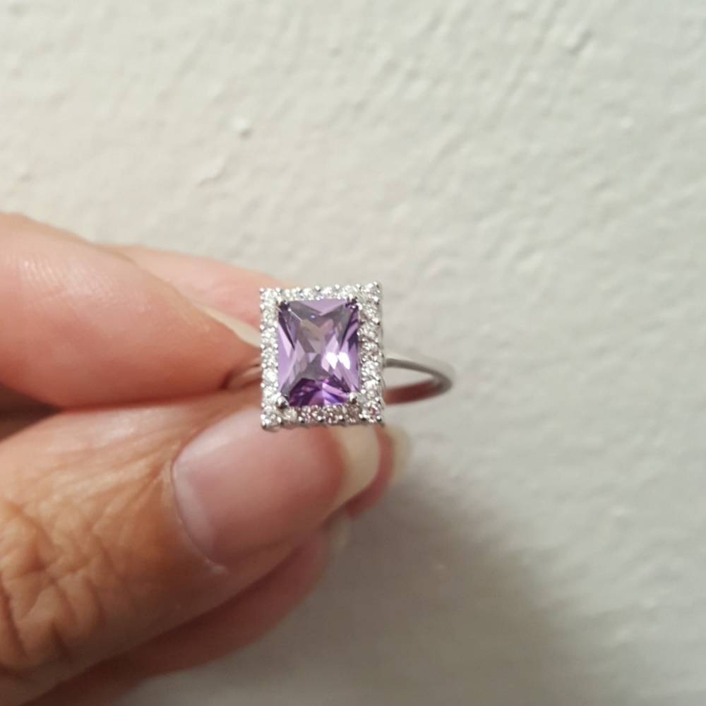 Stunning Sterling Silver Ring - Picture 3 of 4